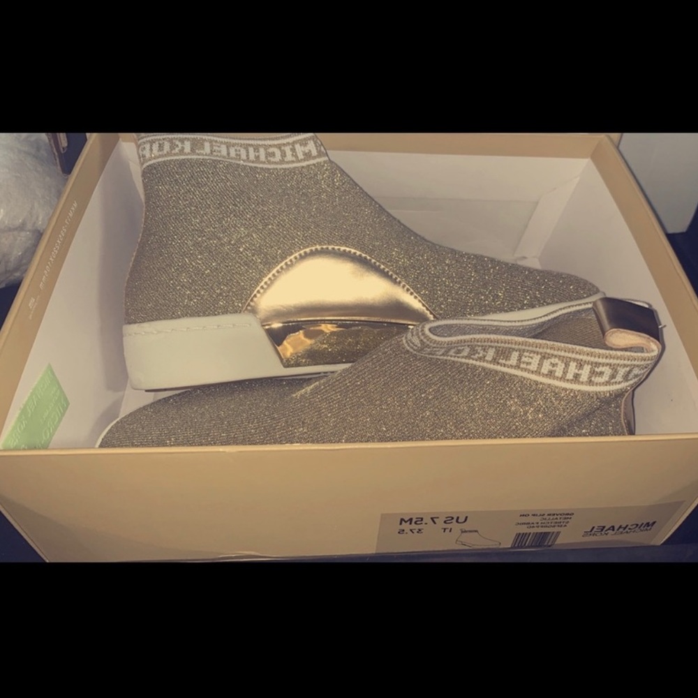Michael kors shoes size 7.5